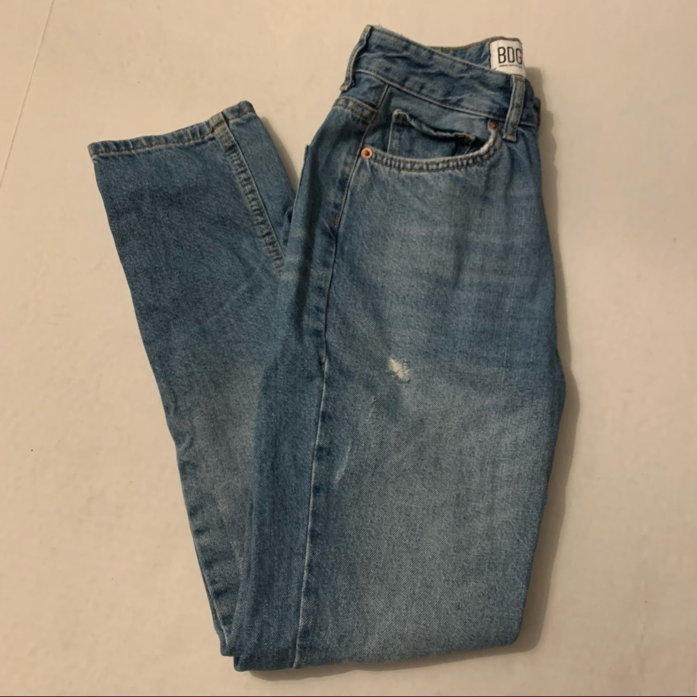 BDG Urban Outfitters High Rise Petit Blue Denim Mom Jeans size 24